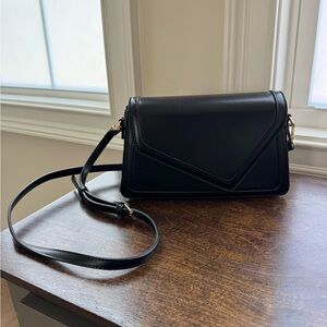 Elegant Black Crossbody Bag